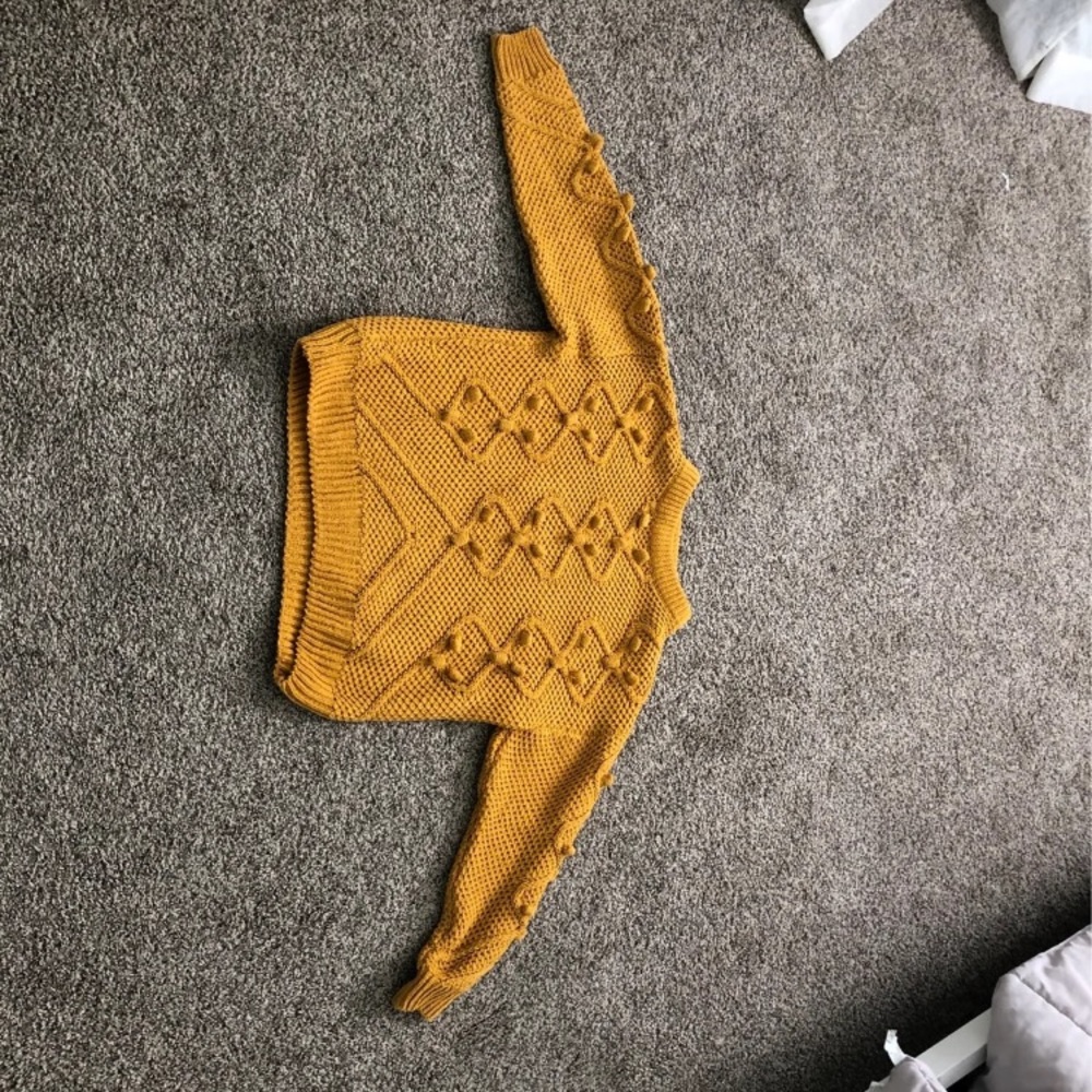 Goes mustard Zara kids crewneck
